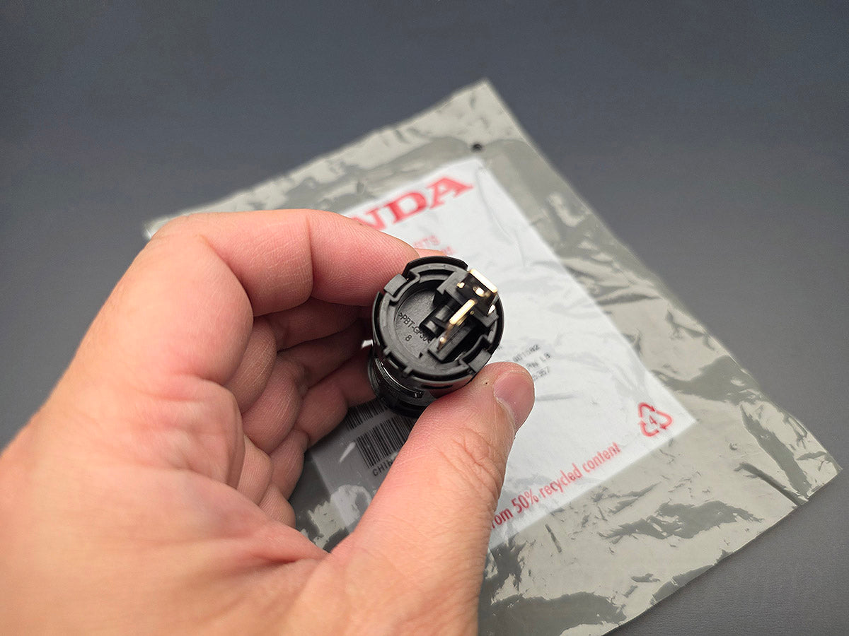 OEM Honda power socket assembly for Odyssey Passport Pilot and Honda Hybrid models