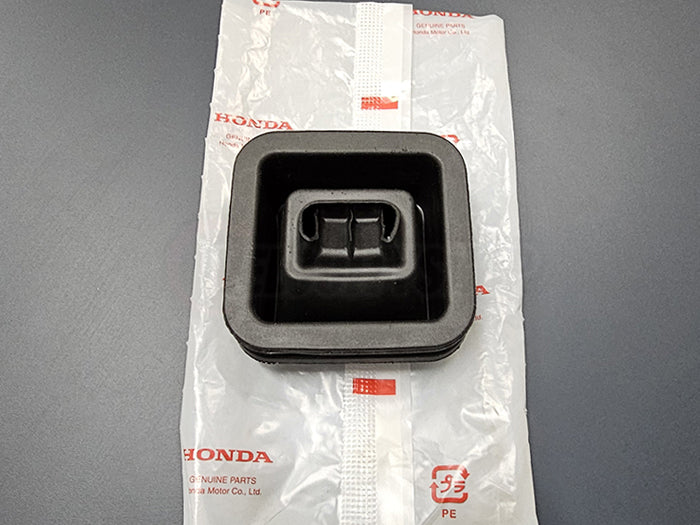 OEM Honda Clutch Release Fork Boot FK8 | 03-17 Accord | RSX | 02-11 Civic Si | 04-08 TSX Honda Packaging