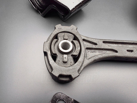 Subaru WRX STI dog bone engine mount upgrade Hardrace performance mounts