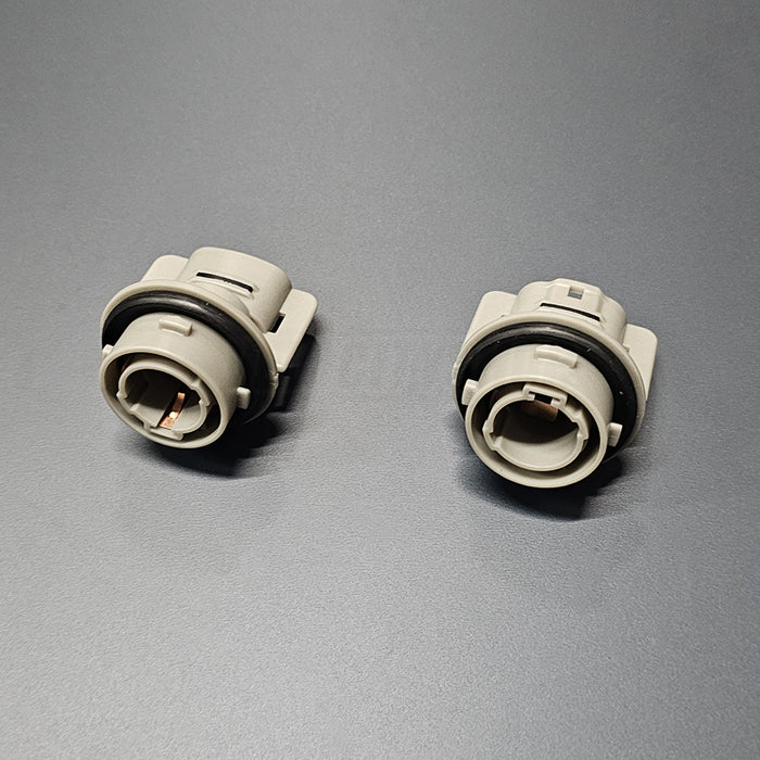 Pair of OEM Honda 33302-ST7-A01 front turn-signal / Reverse Light bulb socket top view