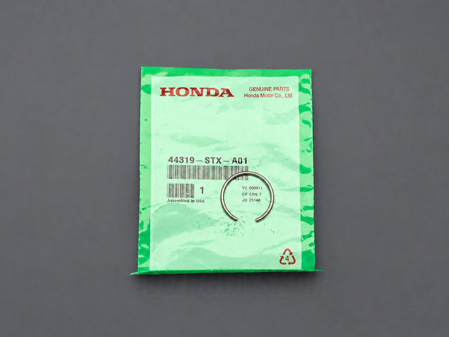 Genuine OEM Honda axle snap ring 44319-STX-A01 size 32x2.2 with Honda packaging