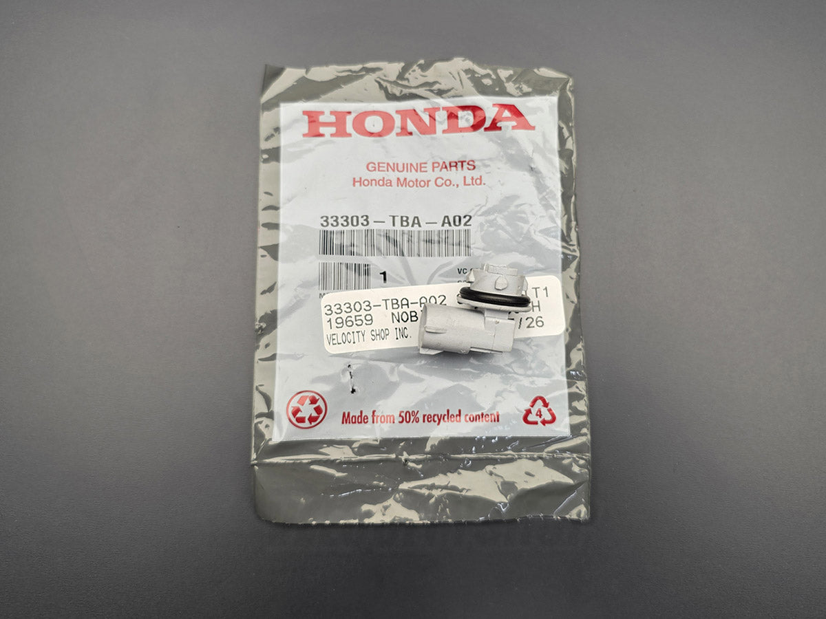 Genuine OEM Honda Civic front side marker light socket 33303-TBA-A02