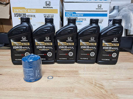 OEM Honda 5W-20 synthetic blend oil change kit with oil, filter, and washer