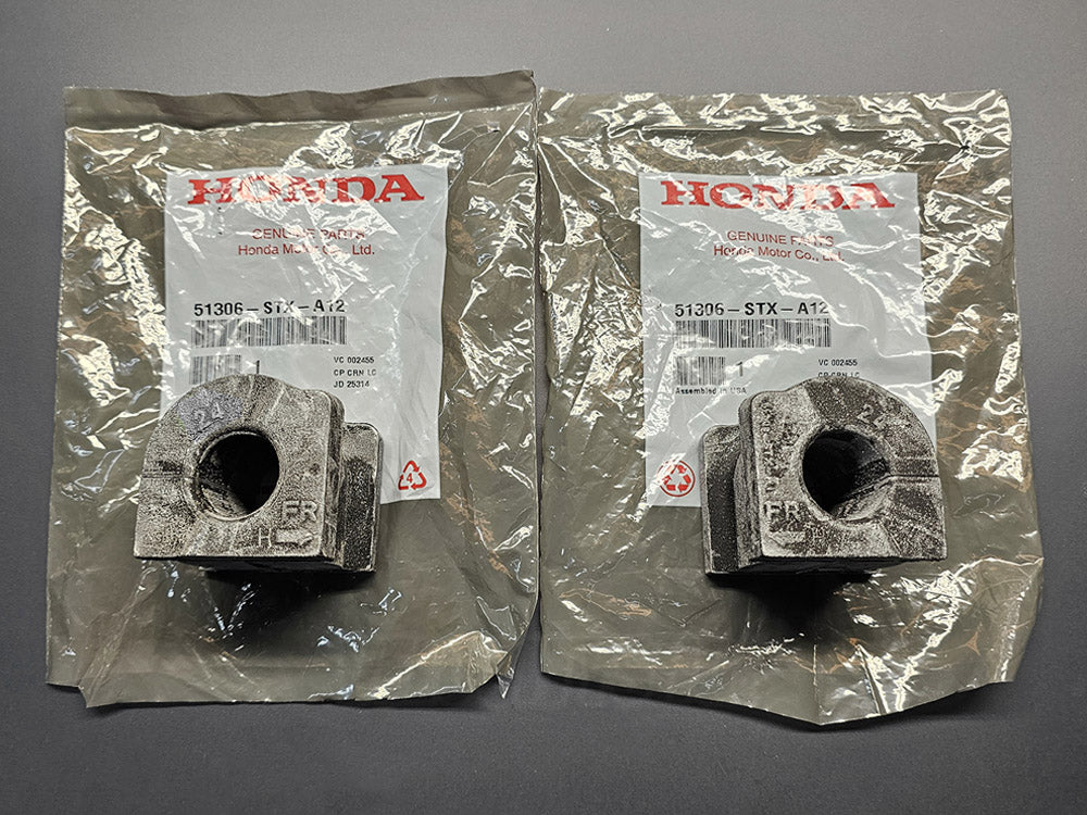 OEM Honda front sway bar bushings set of 2 for Odyssey 2005–2013 and Pilot 2006–2015 on Honda packaging