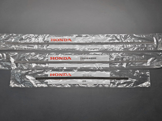 OEM Honda front and rear wiper blade inserts for 2018–2025 Odyssey