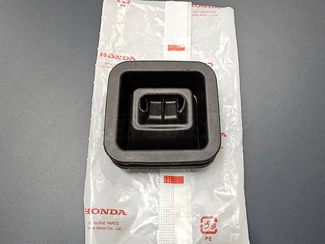 OEM Honda Clutch Release Fork Boot FK8 | 03-17 Accord | RSX | 02-11 Civic Si | 04-08 TSX Honda Packaging