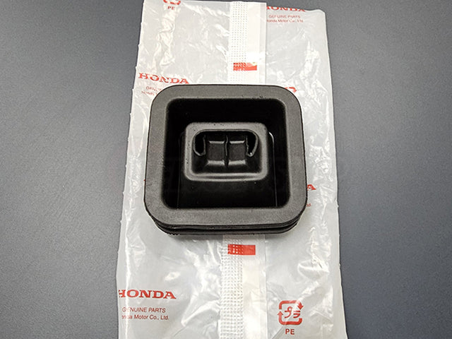 OEM Honda Clutch Release Fork Boot FK8 | 03-17 Accord | RSX | 02-11 Civic Si | 04-08 TSX Honda Packaging